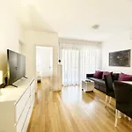 S'akvarel 1 - Private Garage Apartment