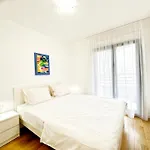 S'akvarel 1 - Private Garage Apartment