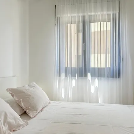 S'akvarel 1 - Private Garage Апартаменты *